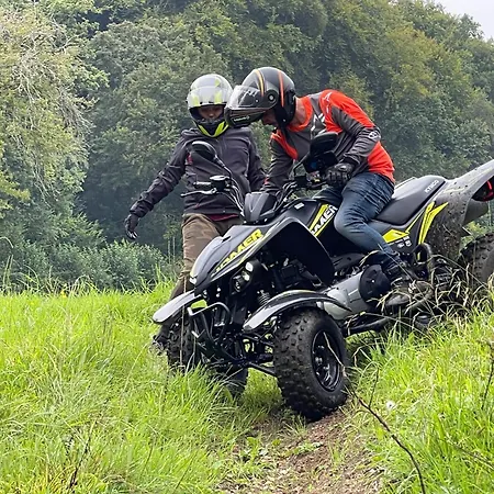 Epiceas, Piscine, Tennis, Guerquesalles